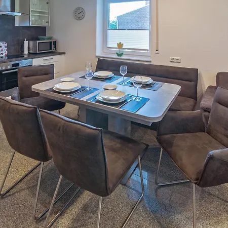 Apartment Adlon *